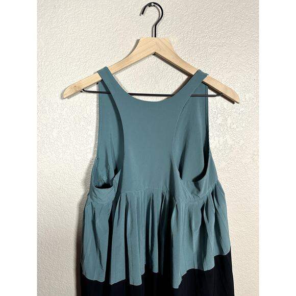 Athleta Swing Forward Pleated Tank Blue & Black Size Medium - Picture 6 of 9